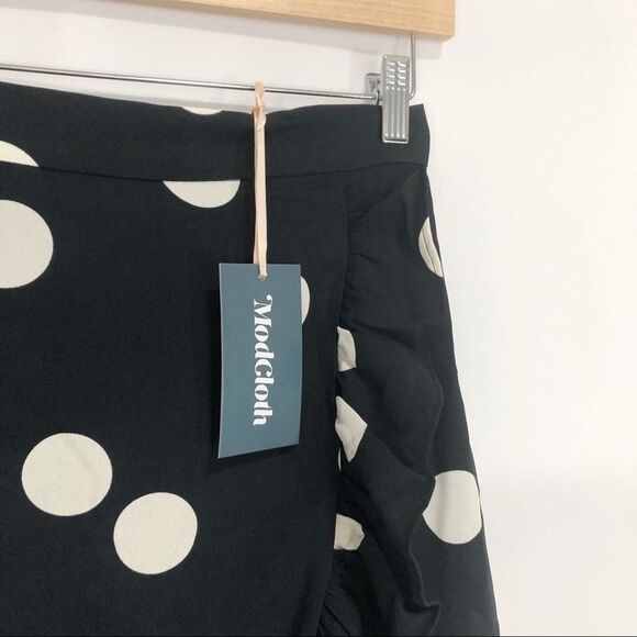 Modcloth It's a Wrap Ruffled A-Line Skirt Polka Dot - Picture 2 of 10